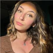 Sono una ragazza che sta seguendo un percorso universitario nell’ambito dell’insegnamento, sarei disponibile per nuove esperienze.